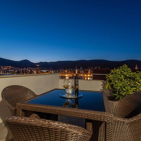 Apartments Orlic Trogir Exterior foto