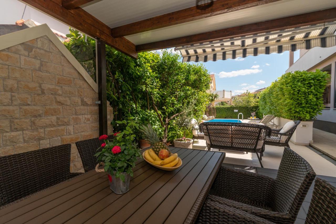 Apartments Orlic Trogir Exterior foto